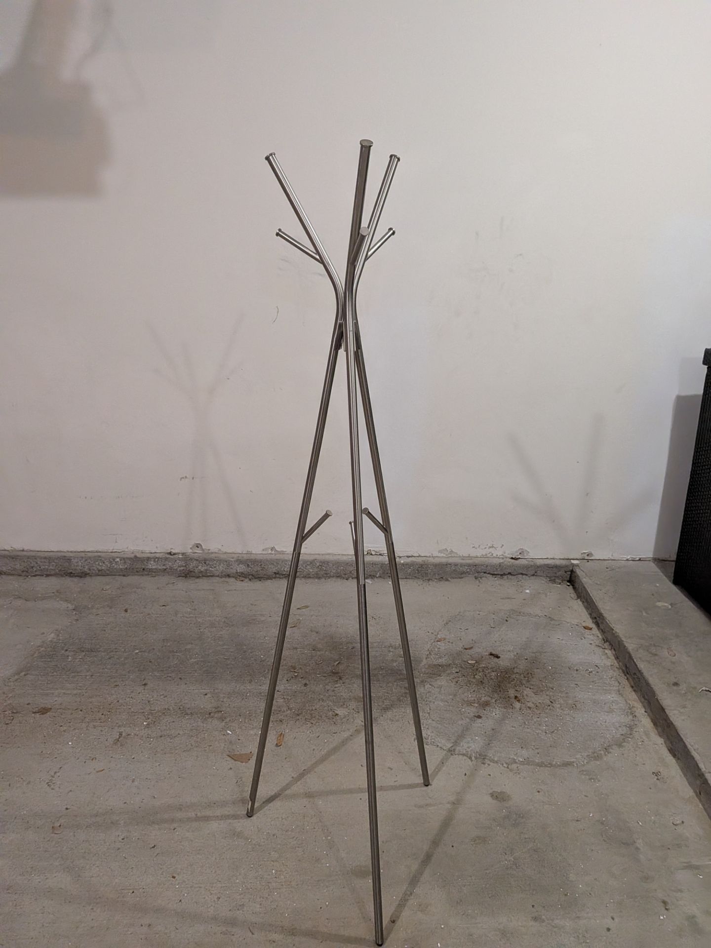 Modern Metal Coat Rack / Clothes Hanger Stand