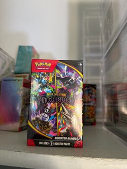Pokémon Mega Evolution Pitch Black Booster Bundle