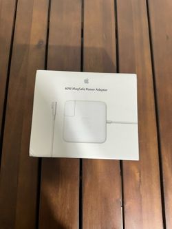 Apple 60watt MagSafe Power Adapter