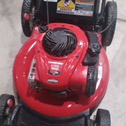 I Buy Lawnmowers 20 Or 30 (Yo Compro A $20 O $30)