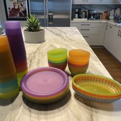 Plastic Dinnerware - New
