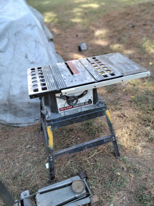 Table Saw On Stand