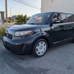 2010 Scion Xb