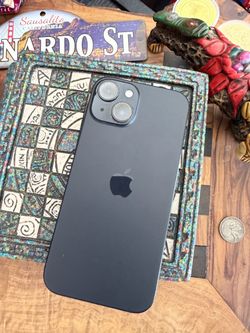 I p h o n e 15 128GB black unlocked