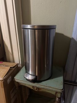 Small Step Trash Can