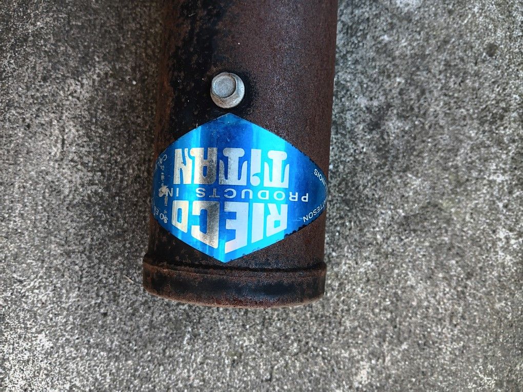 Titan Brand Hydraulic Camper Jacks
