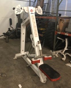 FreeMotion Commercial Gym Quality Olympic Weight Plate Loaded Seated Row Machine- Gym