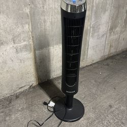 Tower Fan With Multiple Speeds And Thermostat - Quiet Set Kaz