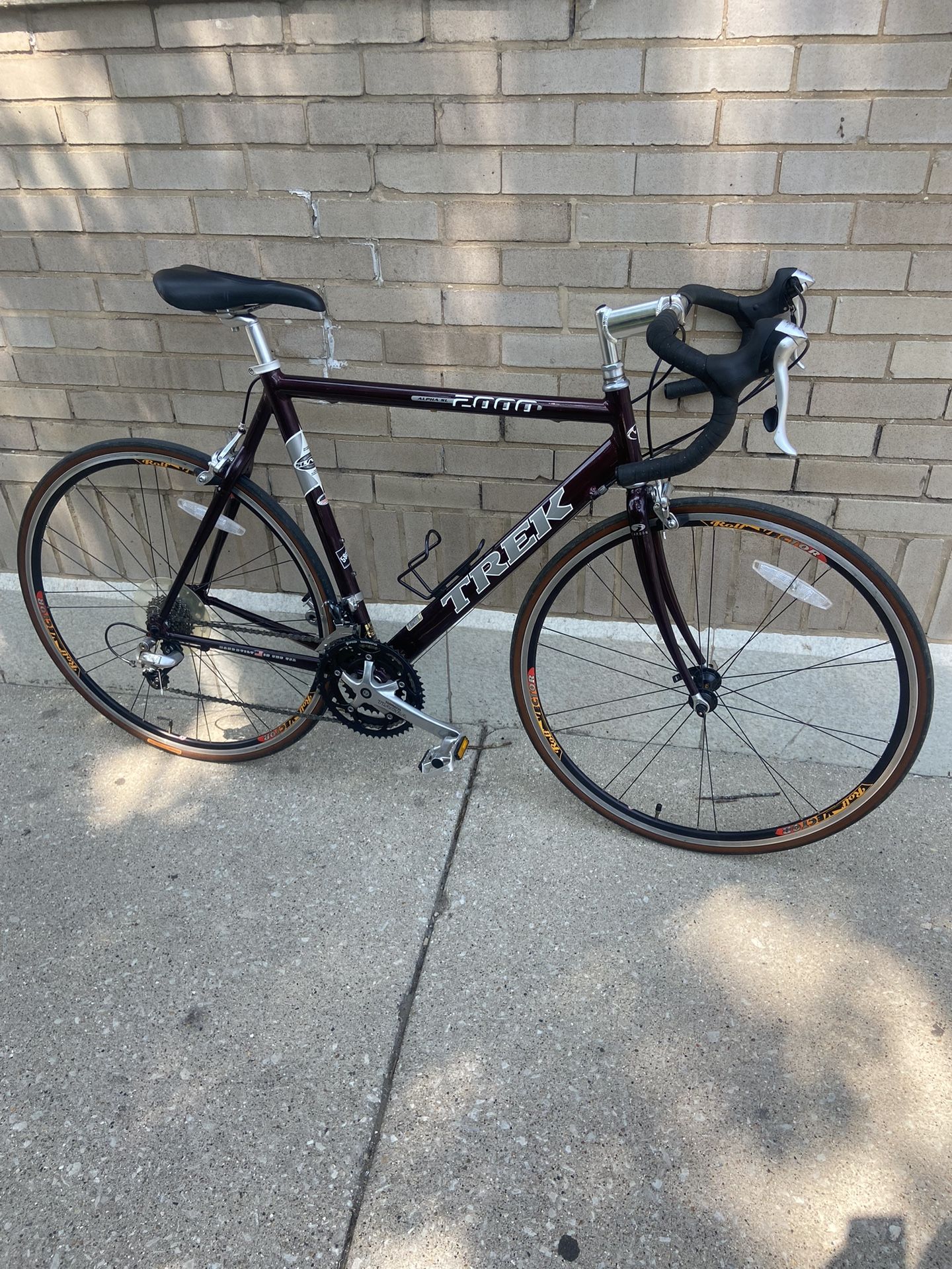 !FREE DELIVERY! Like New Trek 2000 Alpha SL Road Bike Fully Tuned Up 58 Cm Frame size Aluminium & Carbon