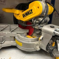 DeWALT Miter Saw