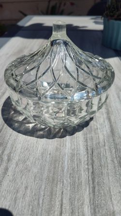 Glass Dish With Lid