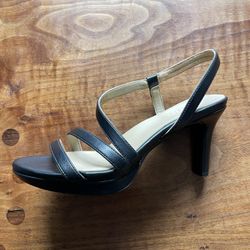 BRAND NEW Naturalizer Brenta black leather sandals heels 7.5W