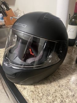 2 Sedici Motorcycle Helmets