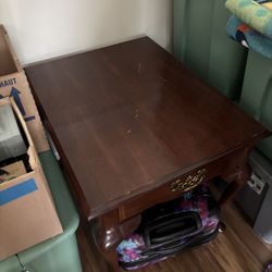 2 End Tables 