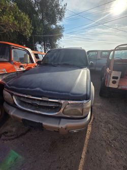 1999 Ford Explorer