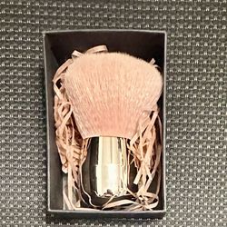 Kabuki Makeup Brush