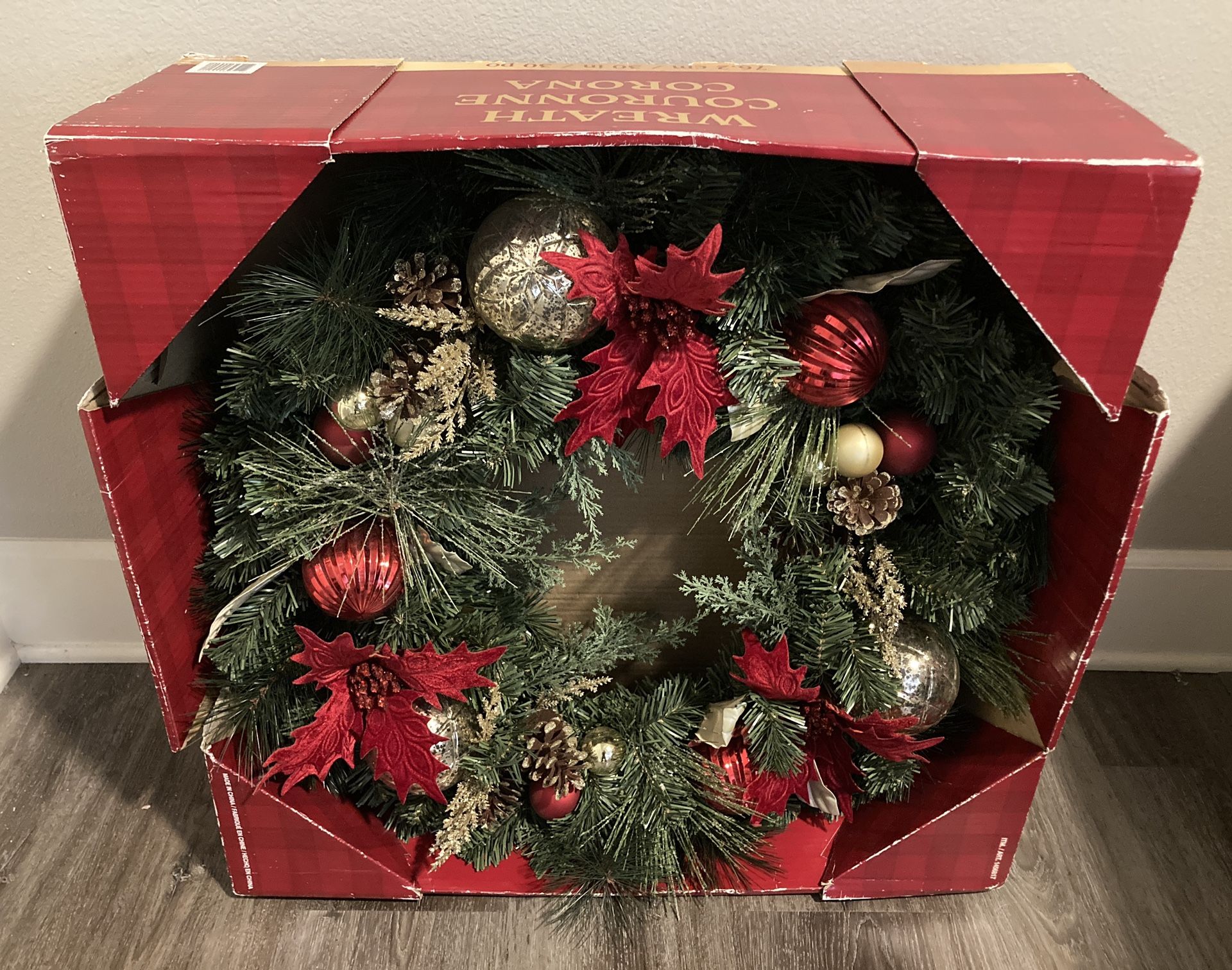 Wreath Like New