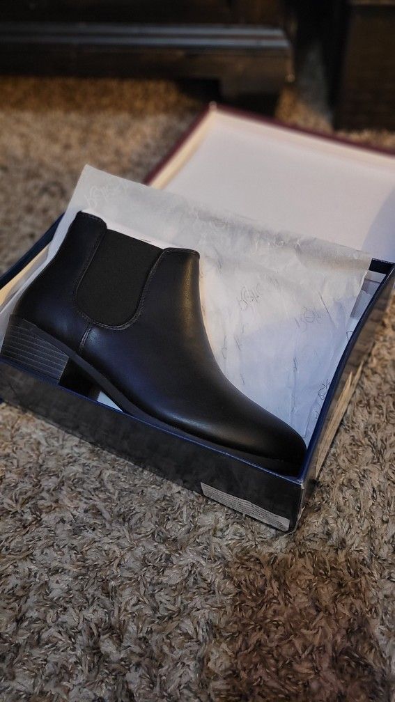 Black Ankle Riding Booties - Women's Size 8.5