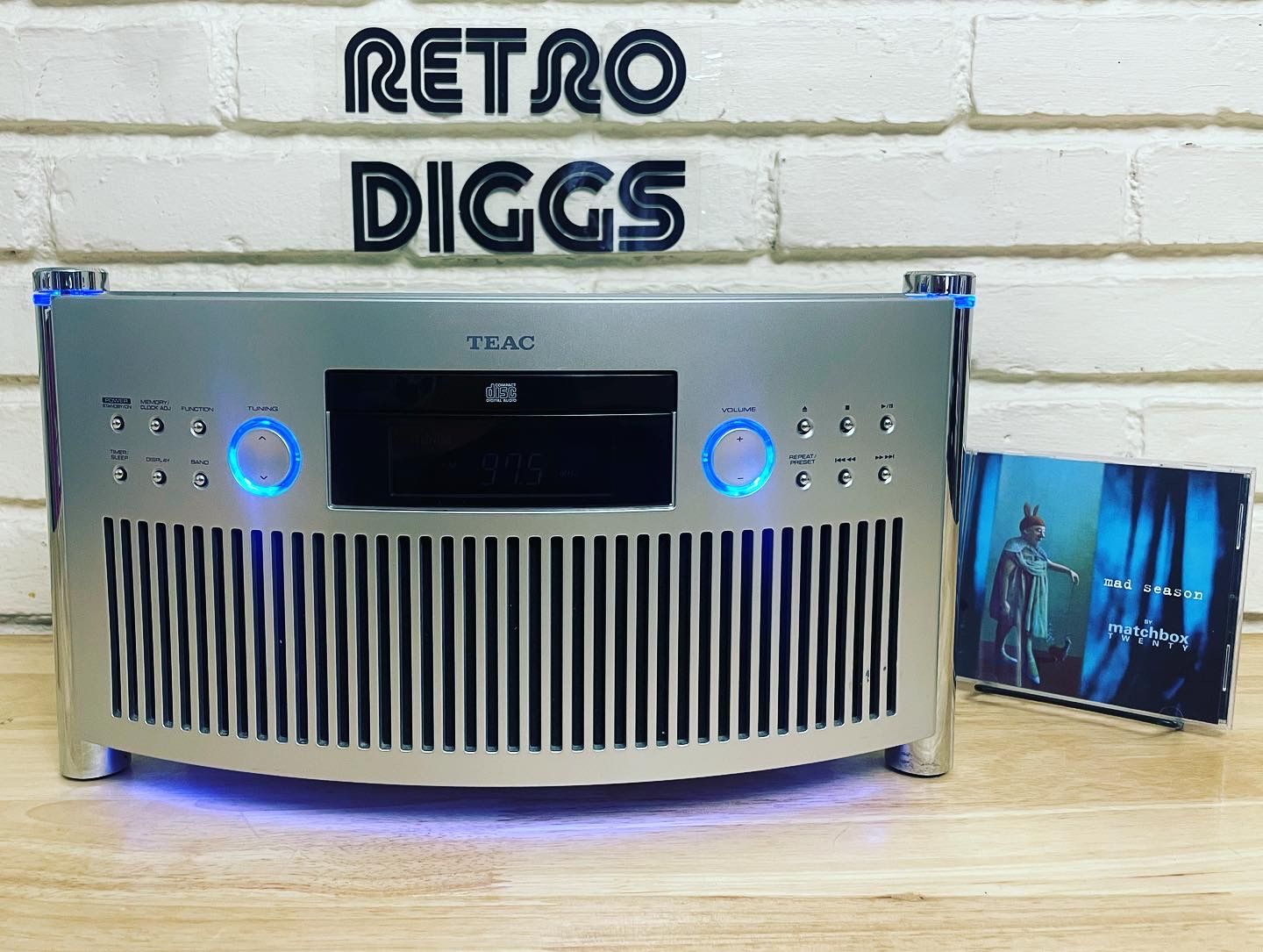 Teac SR-L50 Stereo, CD Player, Alarm Clock Radio