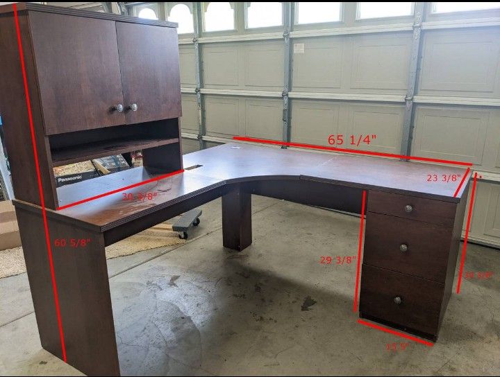Hutch office Desk!!