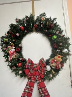Old Fashioned Style Christmas  Wreath 