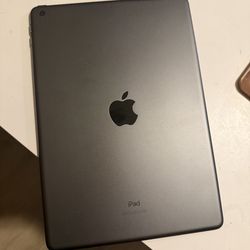 🔥 Apple iPad 7th Gen (2019) – 10.2” – Works Perfect 🔥