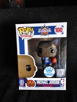 MICHAEL JORDAN  FUNKO POP 100