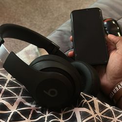 Beats And iPhone XS