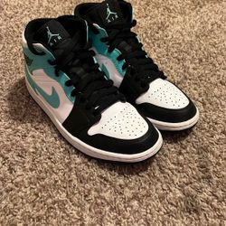 Jordan 1 Mid Men’s