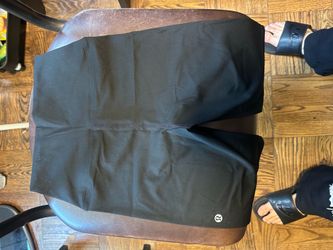 Black Lululemon Align Pant 25” Shorts (NEW)