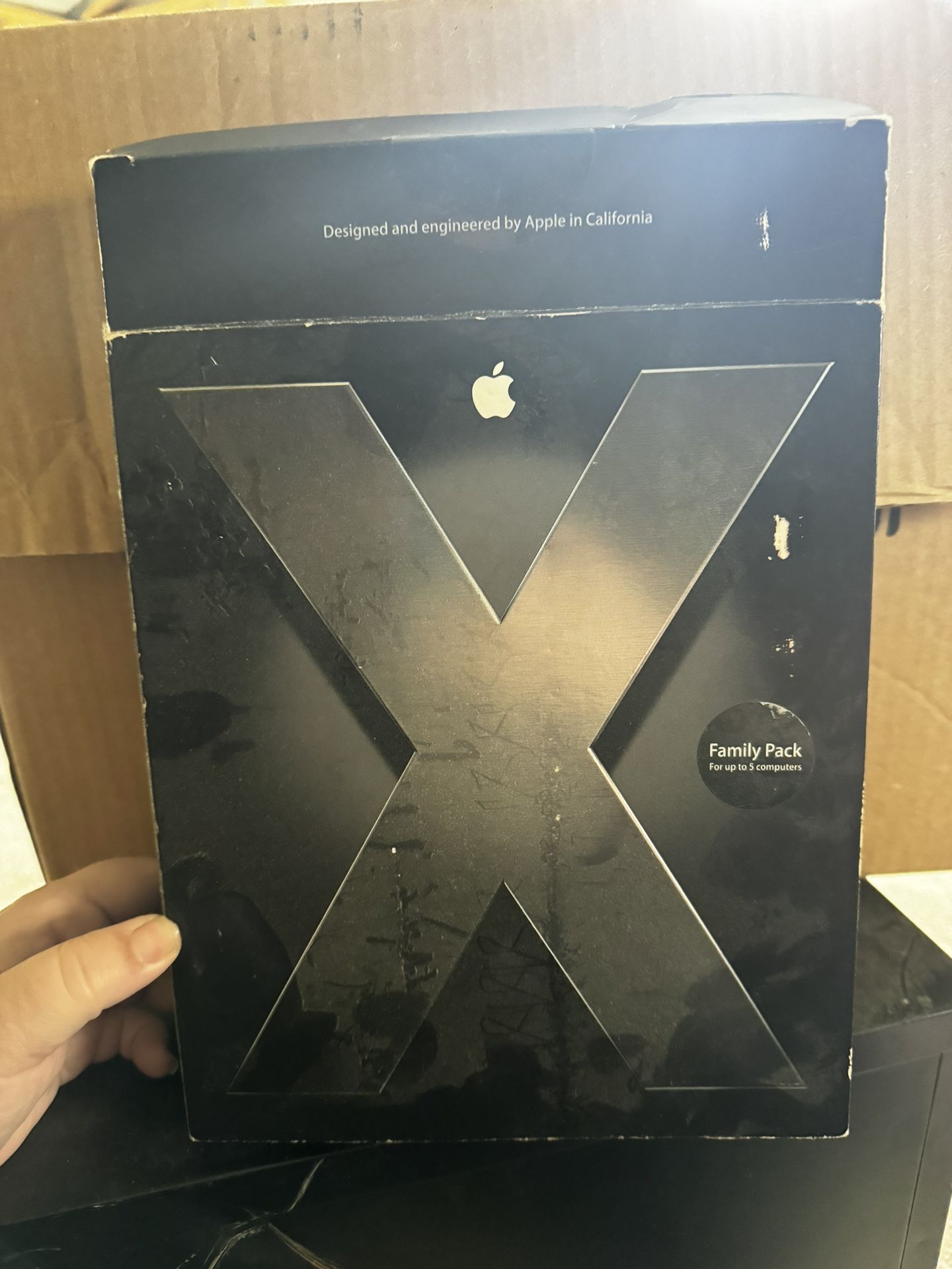 Mac OS X 10.4 Tiger Family Pack - 5 Client DVD (M9640Z/A)