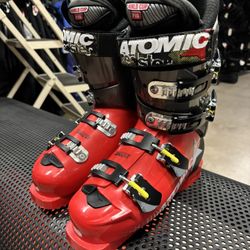 Used Atomic Redster WC 90 Ski Boots Size 26.5 (8.5)