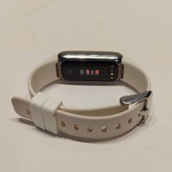 Fitbit Luxe fitness and wellness tracker