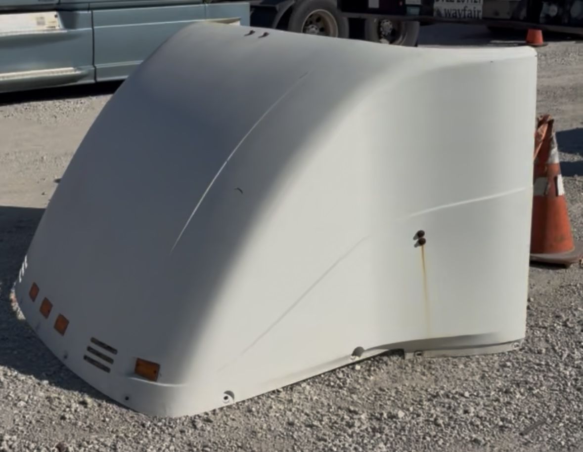 Mack Truck Top Air Dam