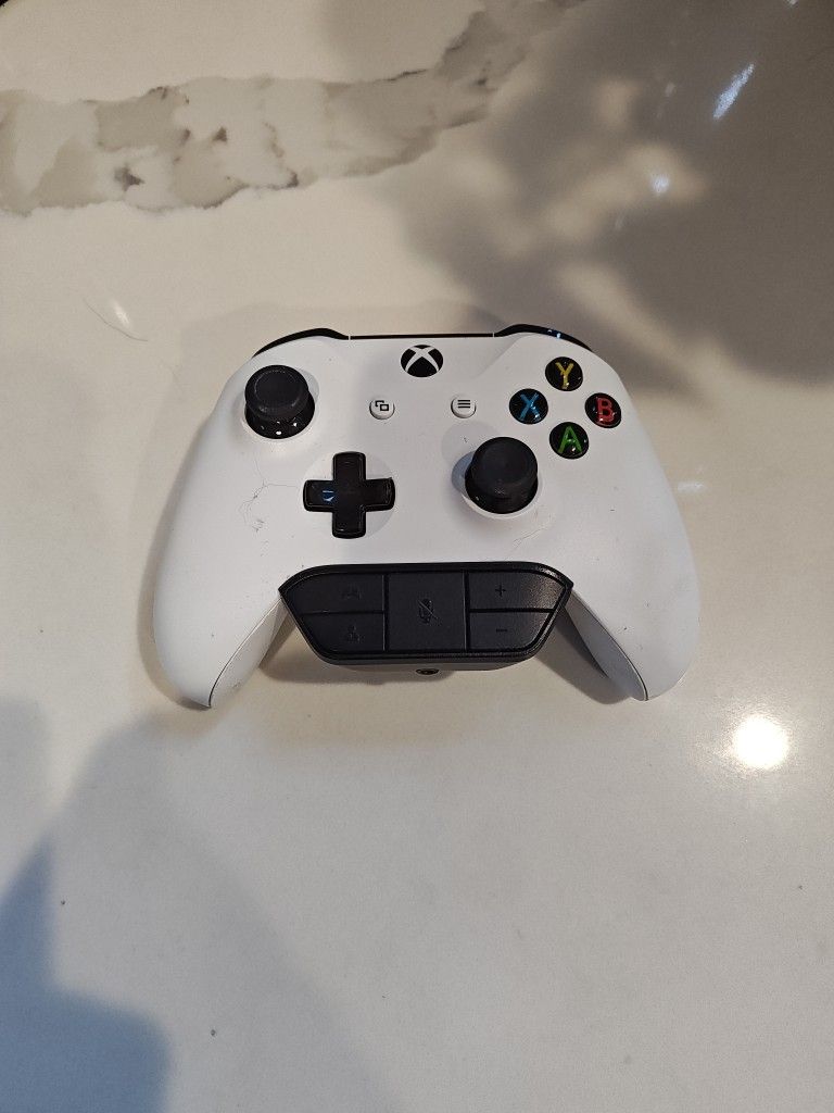 Xbox One Wireless Bluetooth Controller 1708 With Headset Adapter