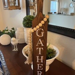 Wood board and wood garlands Wood Beads 