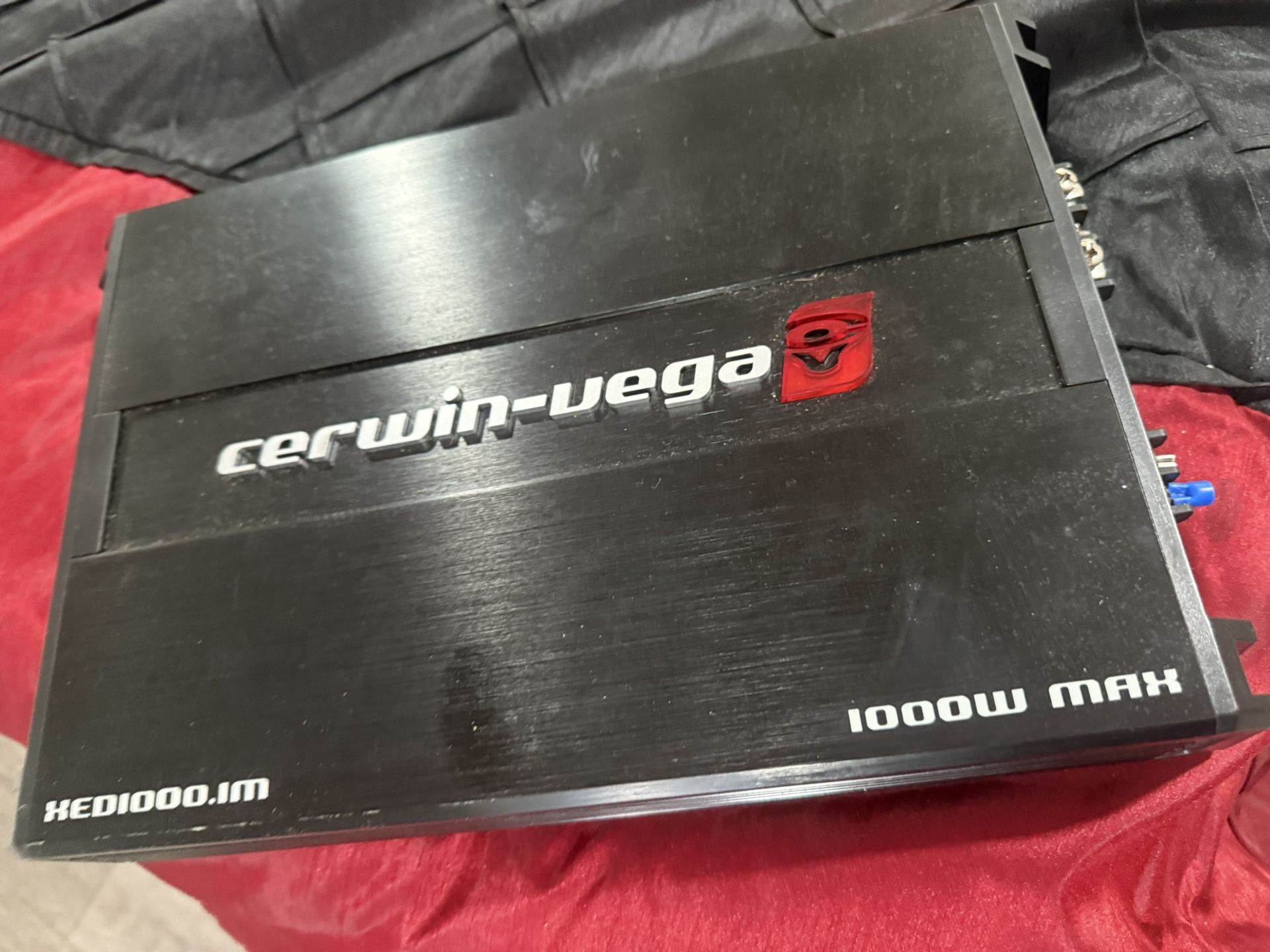 Cerwin-Vega Amplifier 1000 Watts