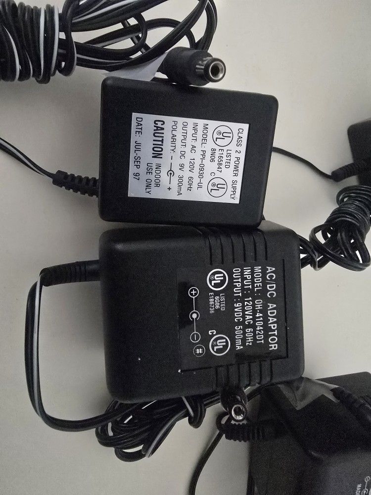 Power Adapters Details in pictures