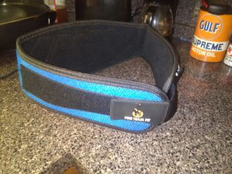 Velcro weight lifting belt new size small