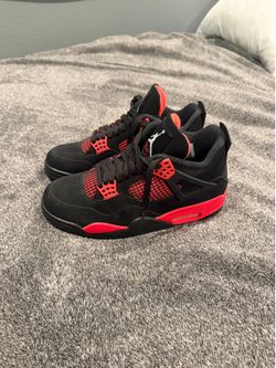 Jordan 4’s size 8.5 men