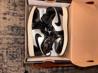 Air Jordan 1 Retro High OG Sneakers