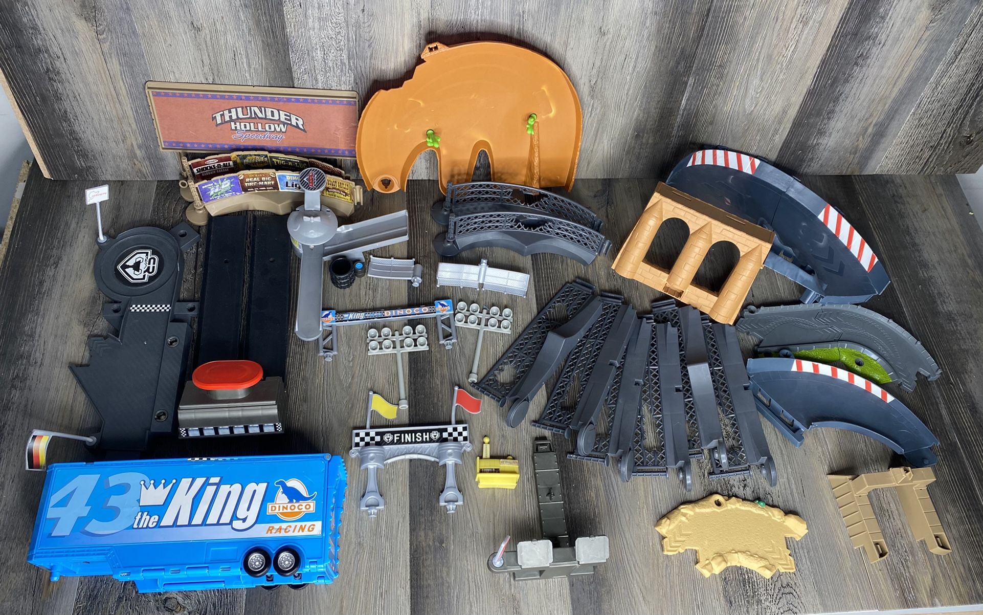 Disney Pixar Cars Thunder Hollow Speedway For Parts And Pieces Extras For Sale In Charlotte Nc Offerup