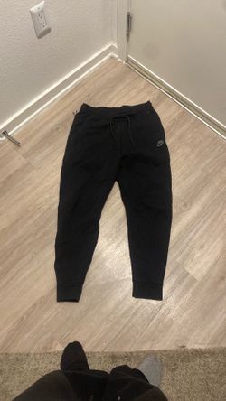 Black Nike sweats