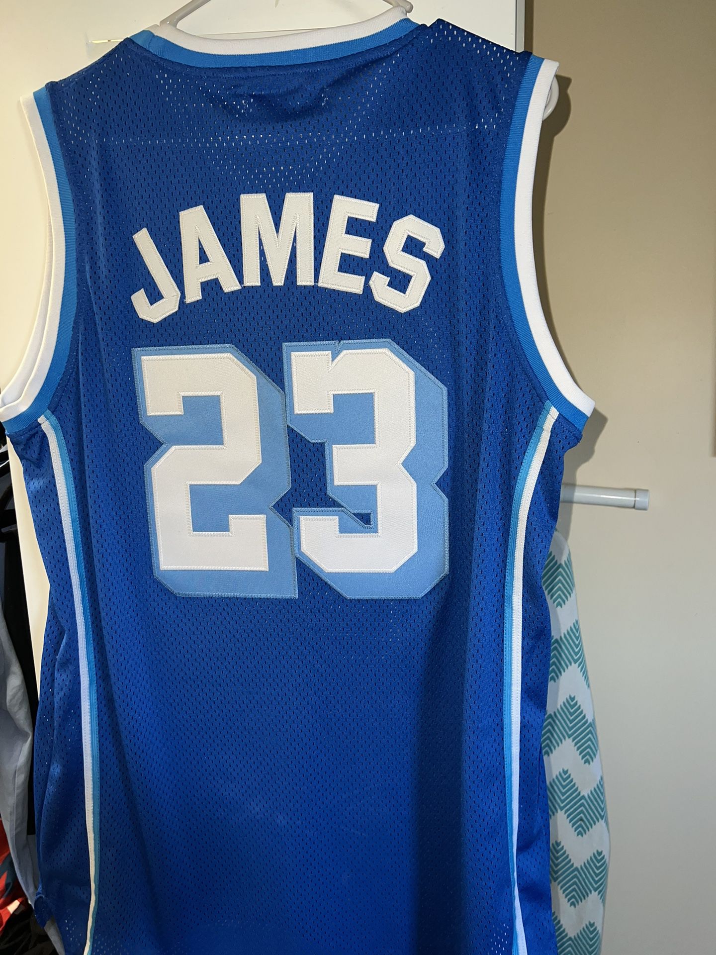 LEBRON JAMES CRENSHAW JERSEY for Sale in Fort Lauderdale, FL - OfferUp