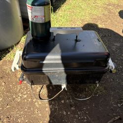 Little Webber gas grill 