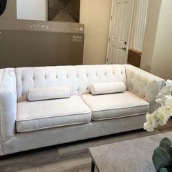  *Set* Neutral White Couches