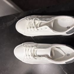 FRACORA Men's White Tennis Shoes