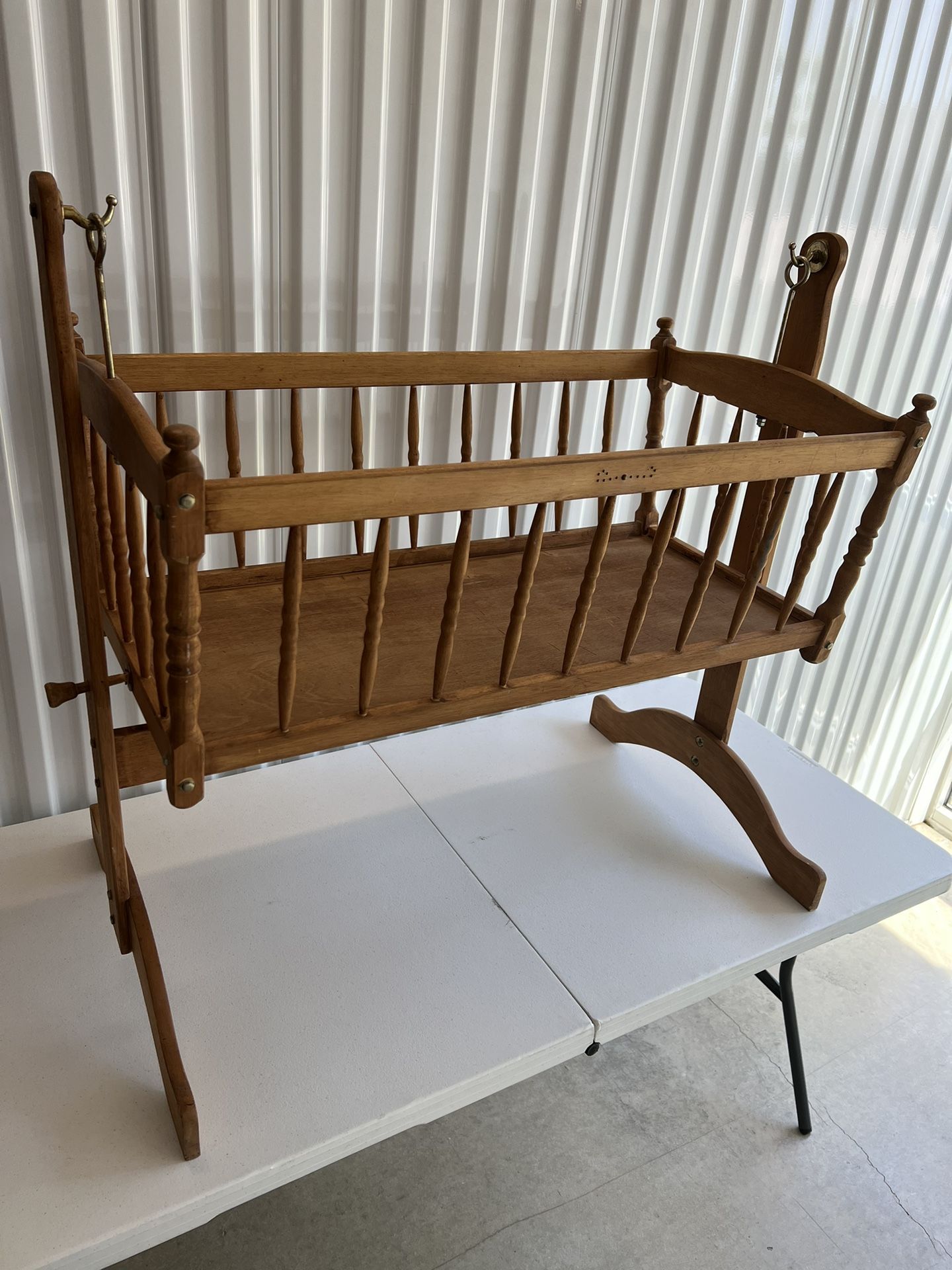 Vintage Wooden Spindle Portable Baby Cradle / Rocker / Crib