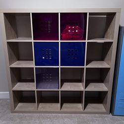 16 Cubby Shelf Unit With 5 Interchangeable Plastic Storage Cubbies