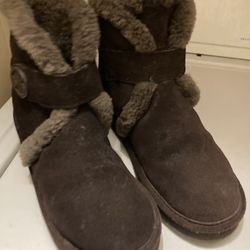 MK Winter Boots Size 8